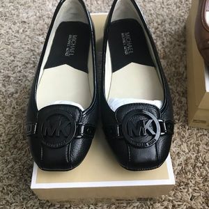 💯% Authentic MK flat Shoes
